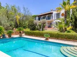 Diseño de Guido Maria Kretschmer