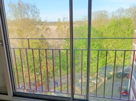 studio grand confort, Hotel in Brunoy