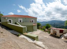 Traditional House in Velies, hótel í Áyios Sarándos