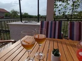 Peaceful Family Villa with Garden, Terrace & BBQ near Zadar & Nin