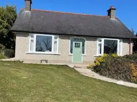 Blaines Hill Farm Cottage with Hot Tub