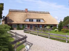 Fördehof Petersen - Zur Linde, hotell sihtkohas Westerholz