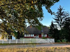 Landhaus Schwerin、Kirch Jesarのホテル