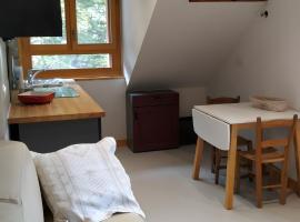 Studio en montagne, Mercantour, Hotel in Entraunes
