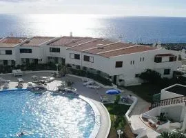 Spacious 3-bedroom beach Bungalow