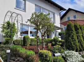 Ferienwohnung Friedhoff, 80qm, Hotel in Schmallenberg