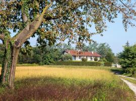 Casa Vacanza al Capriano, hotell i Cantello