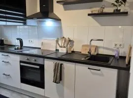 Neu 4 Zi Kü Bad Coll-mar