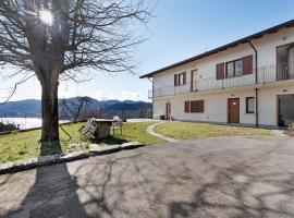 Casa Vacanza da Zia Piera – hotel w mieście Pettenasco