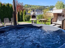 Holzhaus Zum Radekopf mit Whirlpool: Medebach'ta bir otel