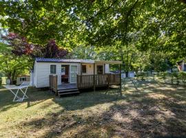 Mobilhome Du Bonheur, hotel di Saint-Pompont
