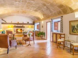 Historica house with Pool free wifi