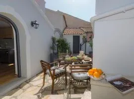 Gala Estate Traditional Mansion