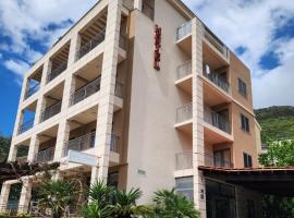 Viesnīca Hotel Petrovac pilsētā Petrovaca na Moru