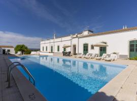 #332 Brito Lima Apartamentos By Home Holidays, hotel en Paderne