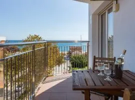 Moli Apartment Beach