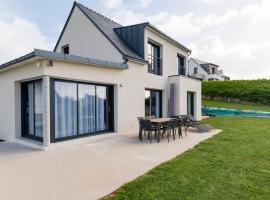 Aloha Breizh, mer, spa et plages, Hotel in Plouhinec