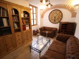 Aux Bords du Temps, bed & breakfast i Zonza