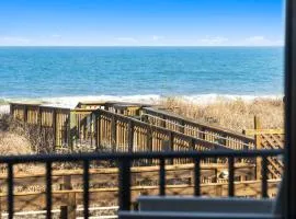 Boardwalk Breeze Oceanfront Pool Villa