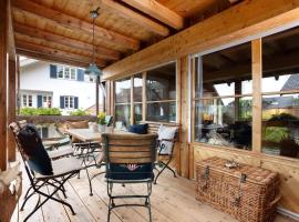 Ferienhaus Chalet Montfort – hotel w mieście Sonthofen