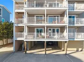 Oceanview Condo Pool Walk to CB Pier Villa