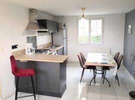 Grand Gîte Avec 2 Chambres, hotel a Saint-Pol-sur-Ternoise