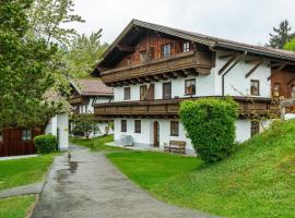 Komfortwohnung mit Pool und Sauna, Hotel in Hauzenberg
