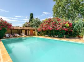 Réattu, hotell sihtkohas Fourques