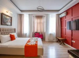 1826 Heritage Suites