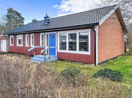 Holiday Home Tallkotten by Interhome, hotel a Storebro
