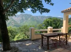 La Reguergue, vue sur l'Espinouse