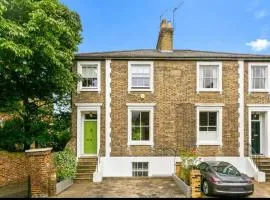 Stylish Georgian townhouse on Richmond Hill