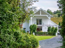 Ferienhaus Wennetraum mit Sauna, hotel di Eslohe