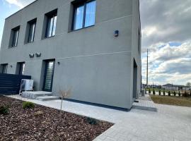 Raudondvaris holiday home, hotel di Raudondvaris