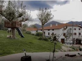 Viesnīca Casa completa pilsētā Deba