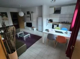 2 Raum Wohnung voll Ausgestattet 15 min von Dresden