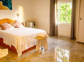 Transit Tower, hotel din Maradhoofeydhoo