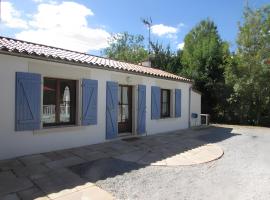 Gîte Nénuphar - Gîtes Au Bas Marais, Hotel in Nalliers