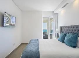 Stunning Beach front Encantame Verano 605
