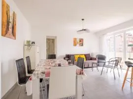 2 pièces proche plages Go011
