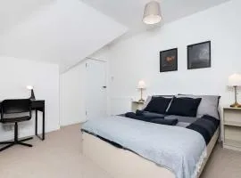 Free Parking & WiFi Near St Andrews Leven Beach