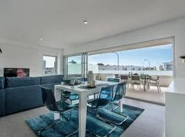 Lovely Modern Apartment With Pool