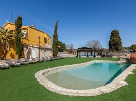 Masía Can Trabal, Hotel in Olerdola