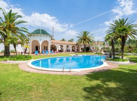 Villa Balneari Resort Vacaciones, hotel a Mont-roig del Camp