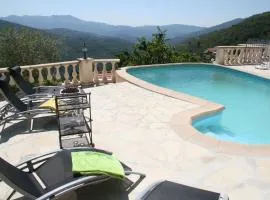 Villa avec vue, piscine et aircon