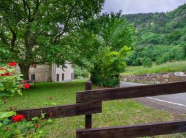 Luéisch Ketschu near Gressoney, Hotel in Issime