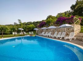 Arcaloro Resort Rooms, hotel v mestu SantʼAngelo di Brolo