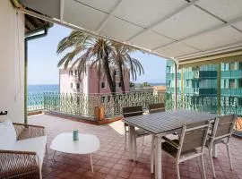 Wonderful flat by sea chez Monique