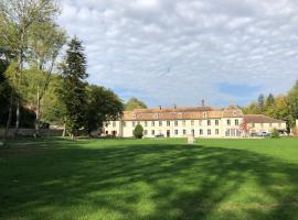 Gîte de l'Abbaye de l'Étanche, hotel di Rollainville