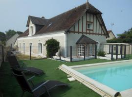 Gîte Le Rabelais, hotel i Thésée